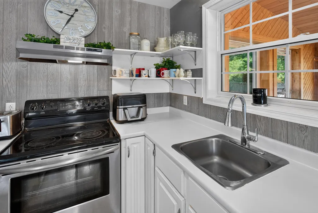 61 Sunny Hollow Place Bangor ME 04401