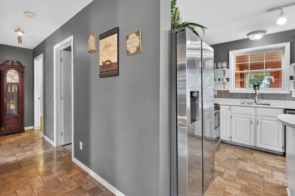61 Sunny Hollow Place Bangor ME 04401