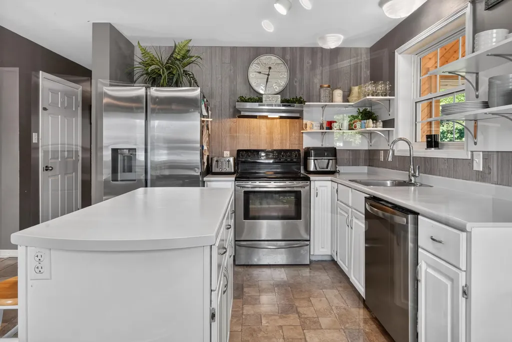 61 Sunny Hollow Place Bangor ME 04401