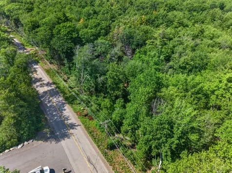 81 Mountain Road York ME 03902