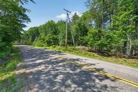 81 Mountain Road York ME 03902