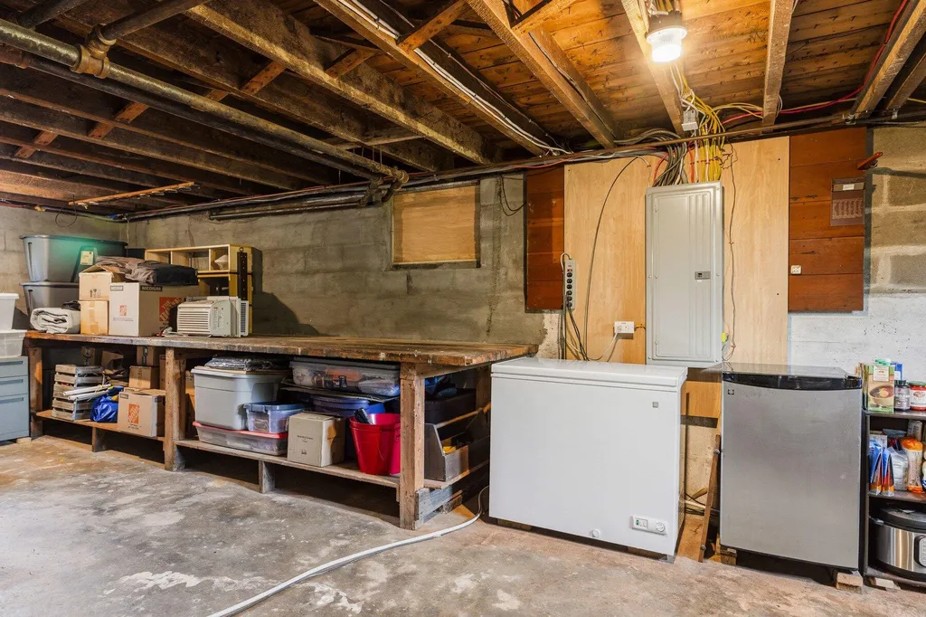 407 Main Street Eliot ME 03903