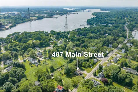407 Main Street Eliot ME 03903