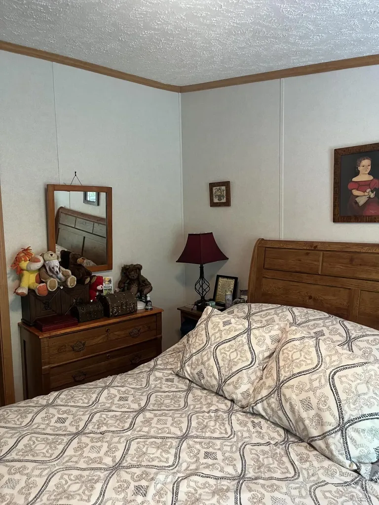 192 Temple Hill Road Waterford ME 04088