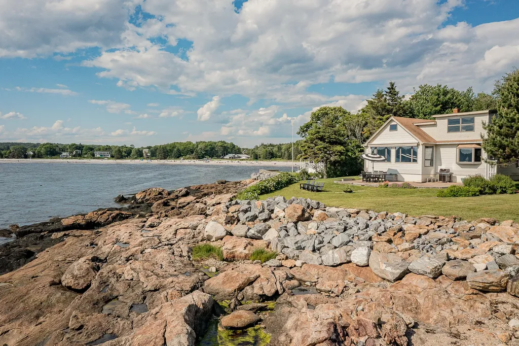 97 Pemaquid Trail Bristol ME 04554