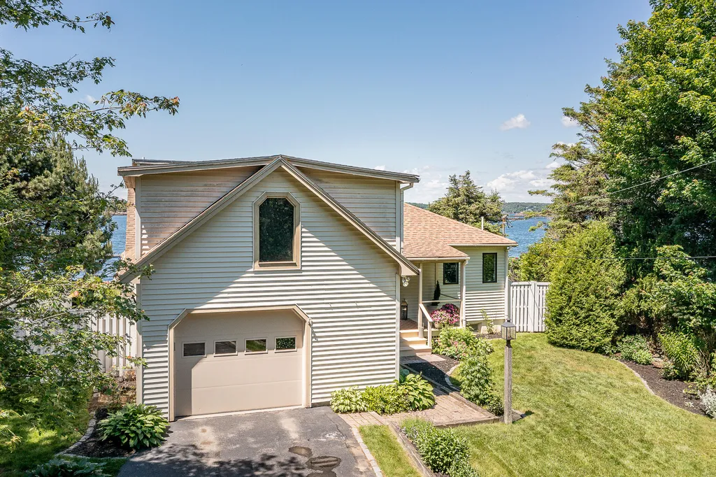 97 Pemaquid Trail Bristol ME 04554