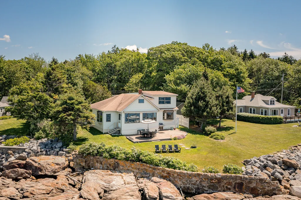 97 Pemaquid Trail Bristol ME 04554