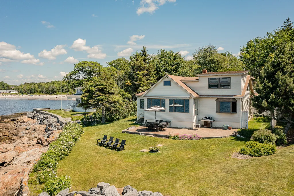 97 Pemaquid Trail Bristol ME 04554
