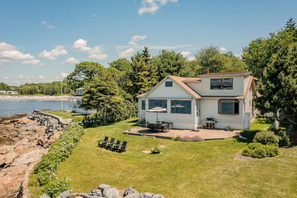 97 Pemaquid Trail Bristol ME 04554