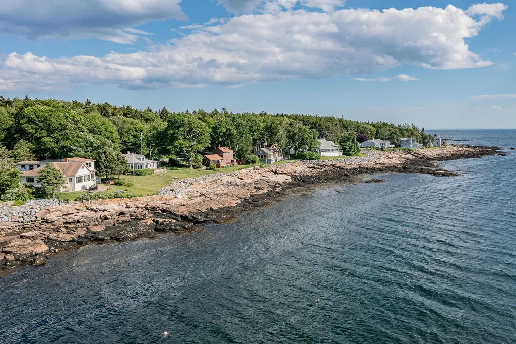 97 Pemaquid Trail Bristol ME 04554