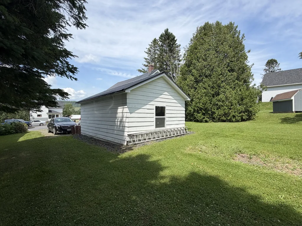 415 Us Route 1 Frenchville ME 04745