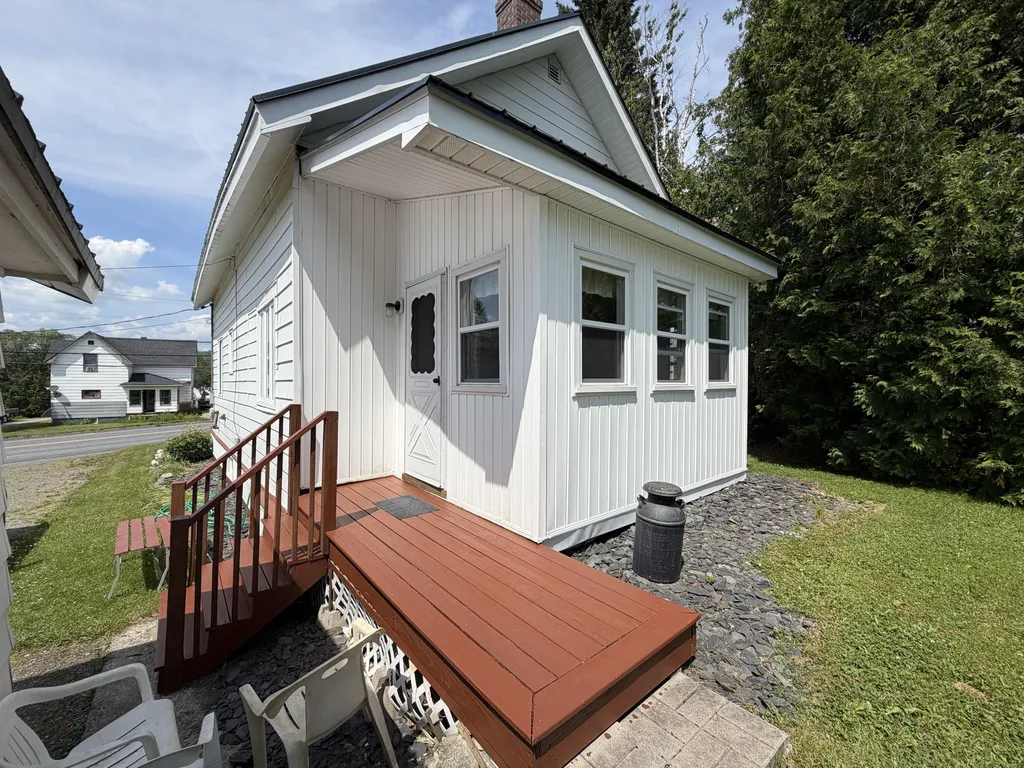 415 Us Route 1 Frenchville ME 04745
