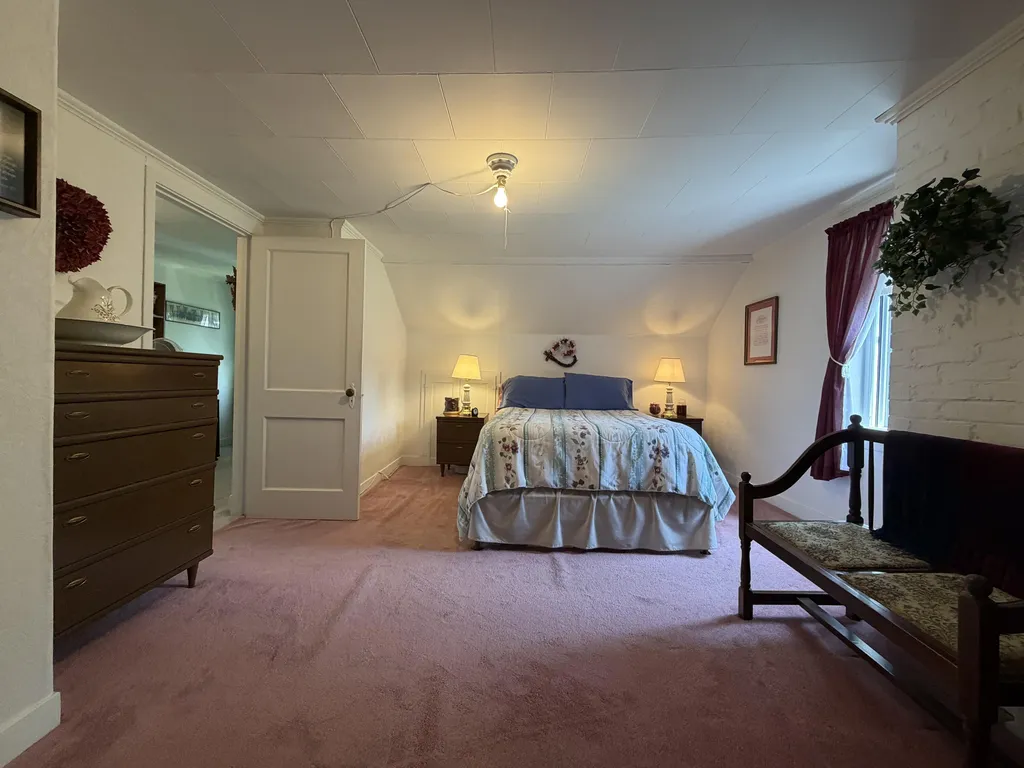 415 Us Route 1 Frenchville ME 04745