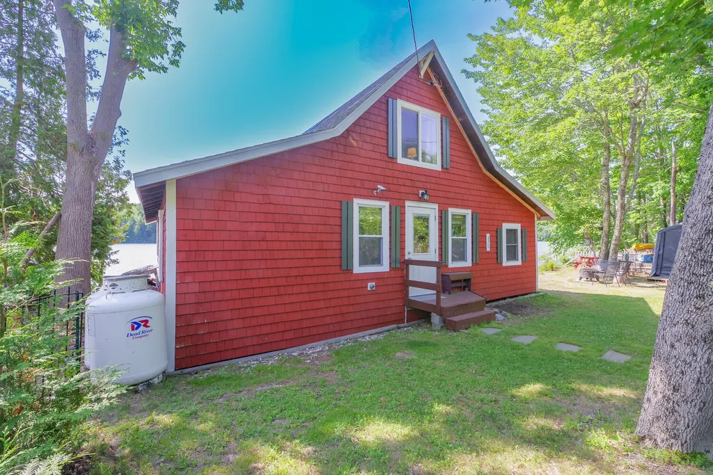 370 Belfast Augusta Road Liberty ME 04949