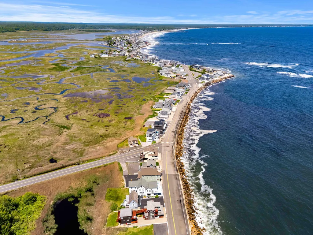 403 Webhannet Drive Wells ME 04090