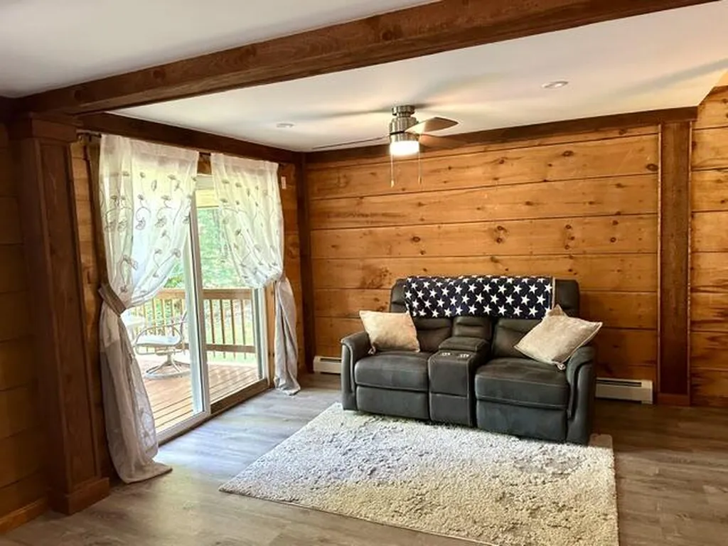 17 Peaceful Lane Sanford ME 04073