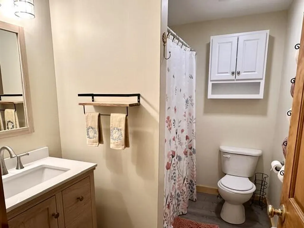 17 Peaceful Lane Sanford ME 04073