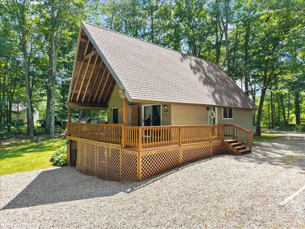 17 Peaceful Lane Sanford ME 04073