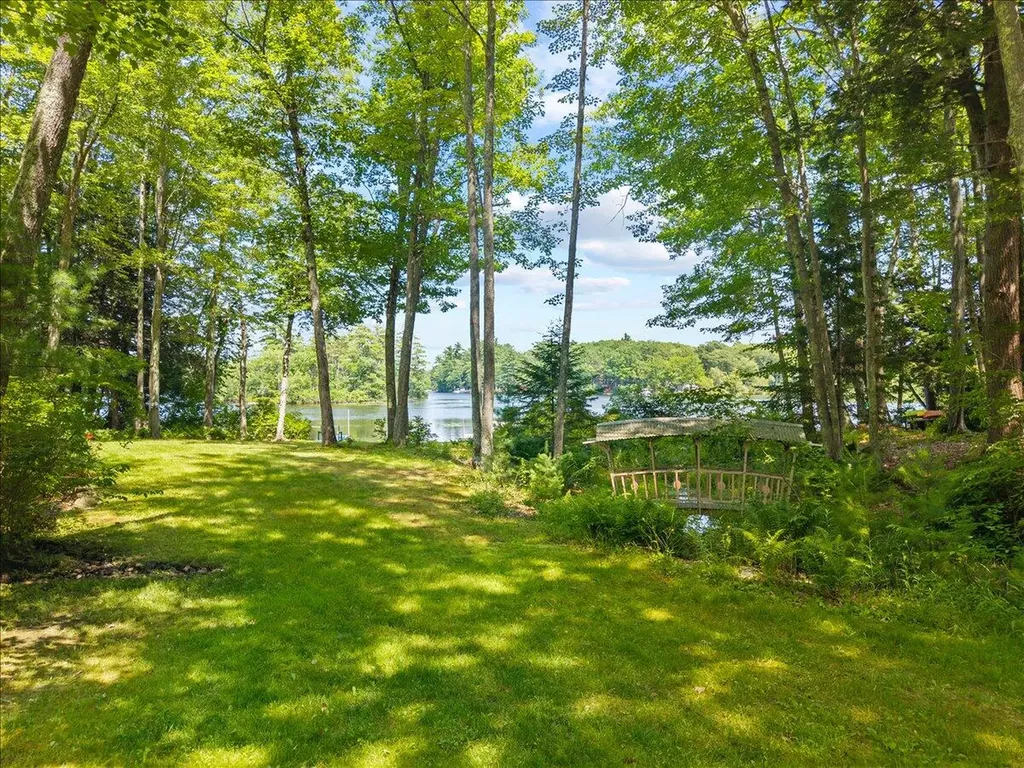 17 Peaceful Lane Sanford ME 04073