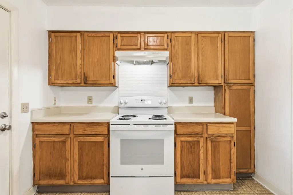 236 Congress Circle Topsham ME 04086