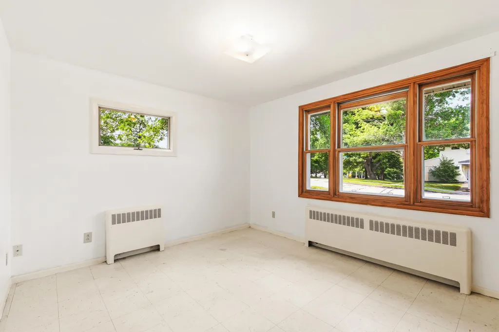 236 Congress Circle Topsham ME 04086