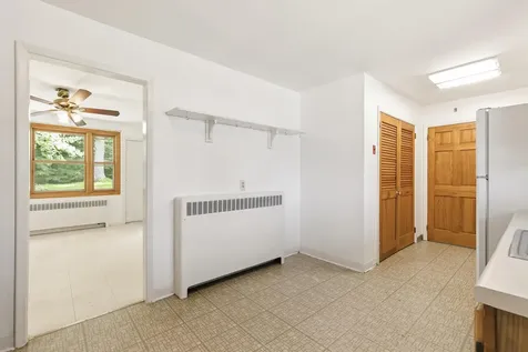 236 Congress Circle Topsham ME 04086