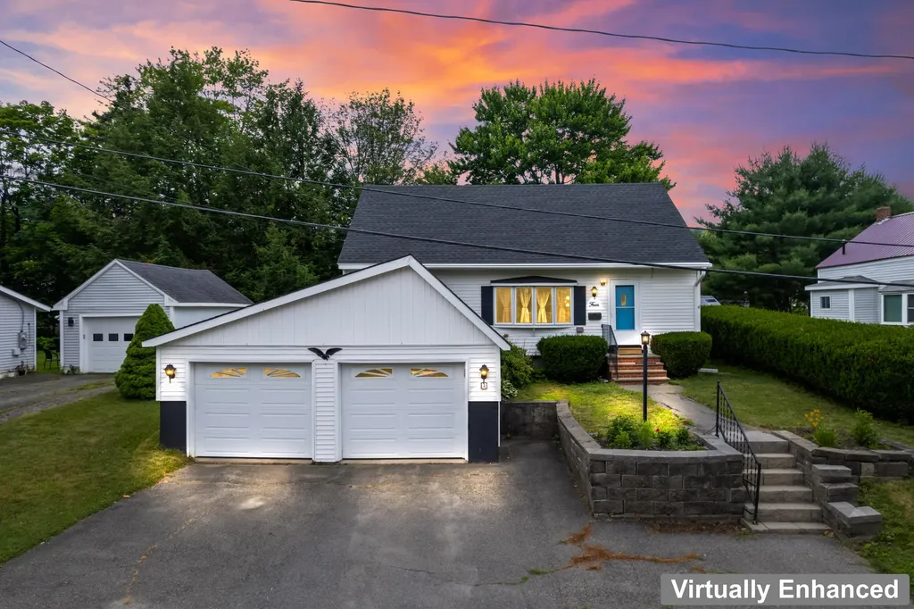 4 George Street Augusta ME 04330