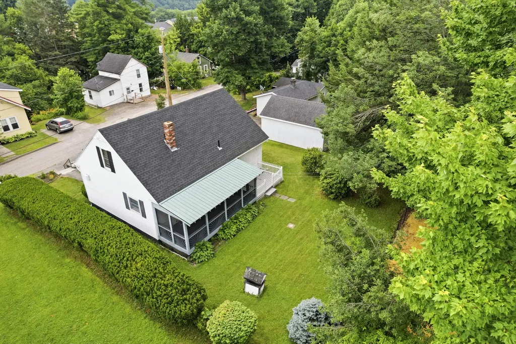 4 George Street Augusta ME 04330