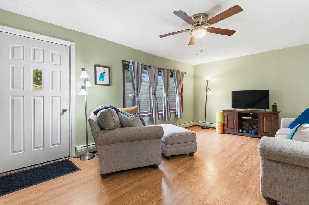 4 George Street Augusta ME 04330