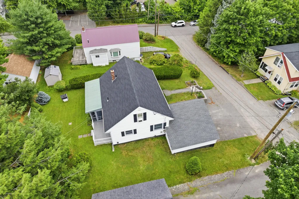 4 George Street Augusta ME 04330