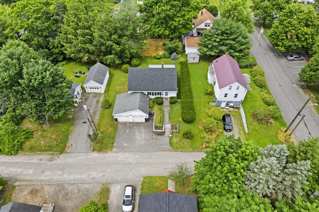 4 George Street Augusta ME 04330
