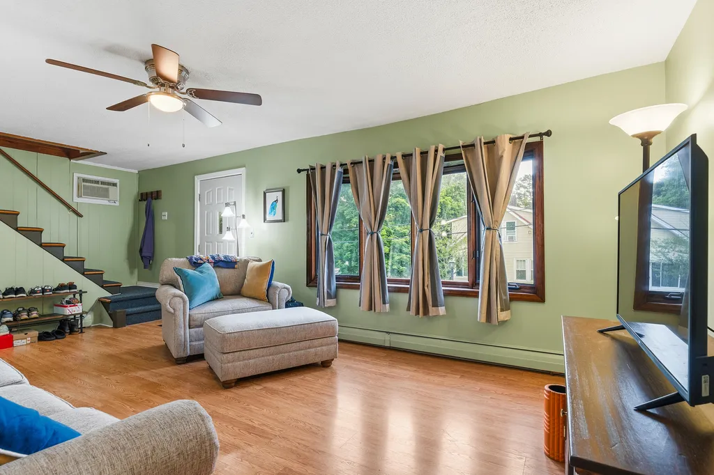 4 George Street Augusta ME 04330