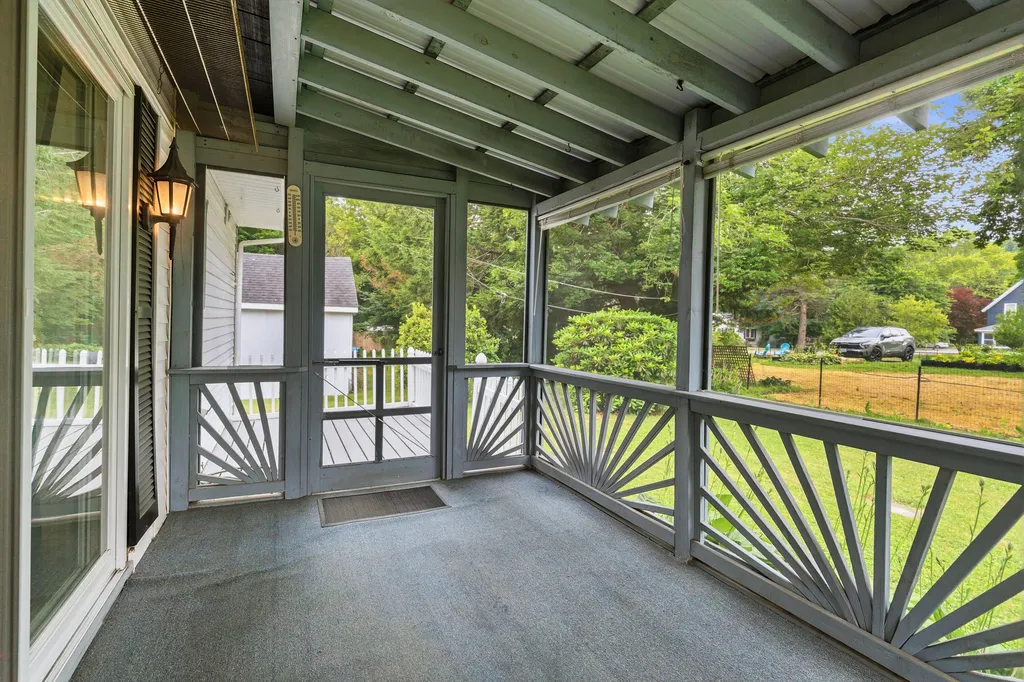 4 George Street Augusta ME 04330