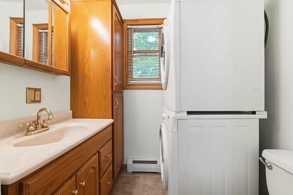 4 George Street Augusta ME 04330