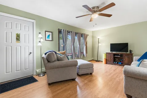 4 George Street Augusta ME 04330