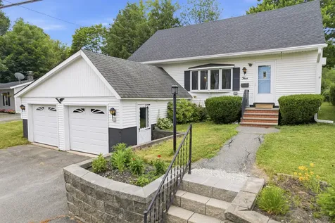 4 George Street Augusta ME 04330