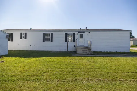 4 Mark Street Poland ME 04274