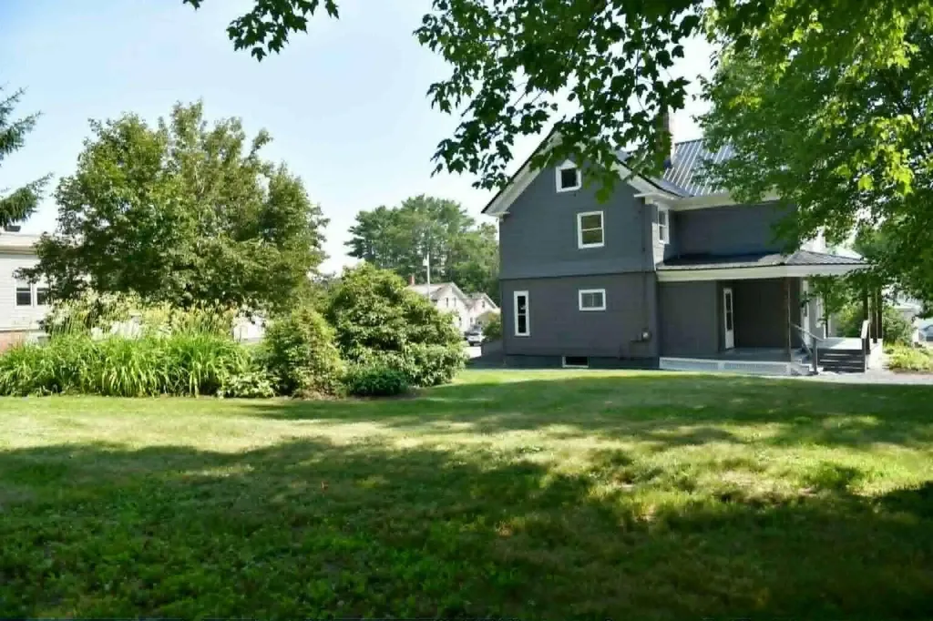 76 Court Street Dover-foxcroft ME 04426