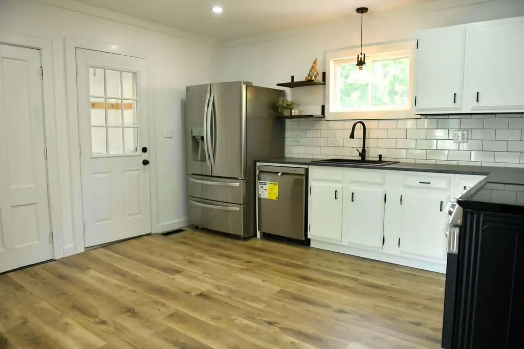 76 Court Street Dover-foxcroft ME 04426