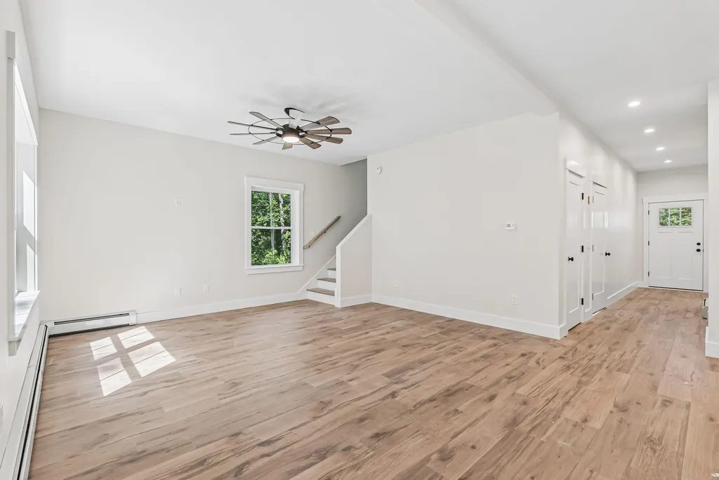 37 Shore Road Windham ME 04062