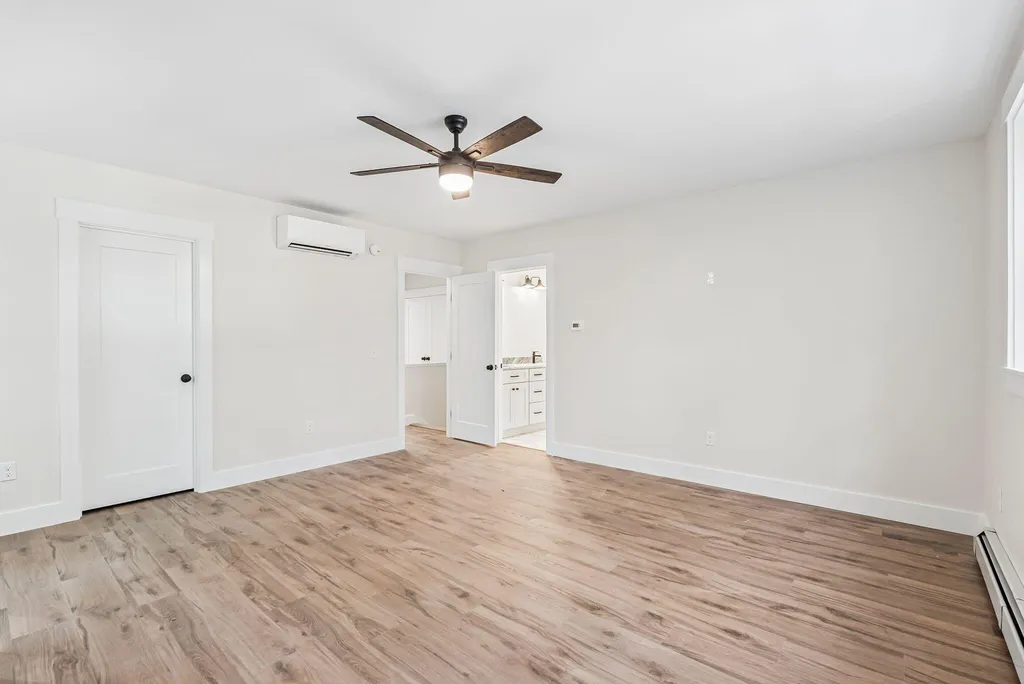 37 Shore Road Windham ME 04062