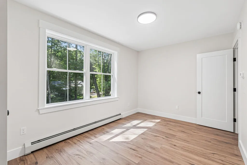 37 Shore Road Windham ME 04062