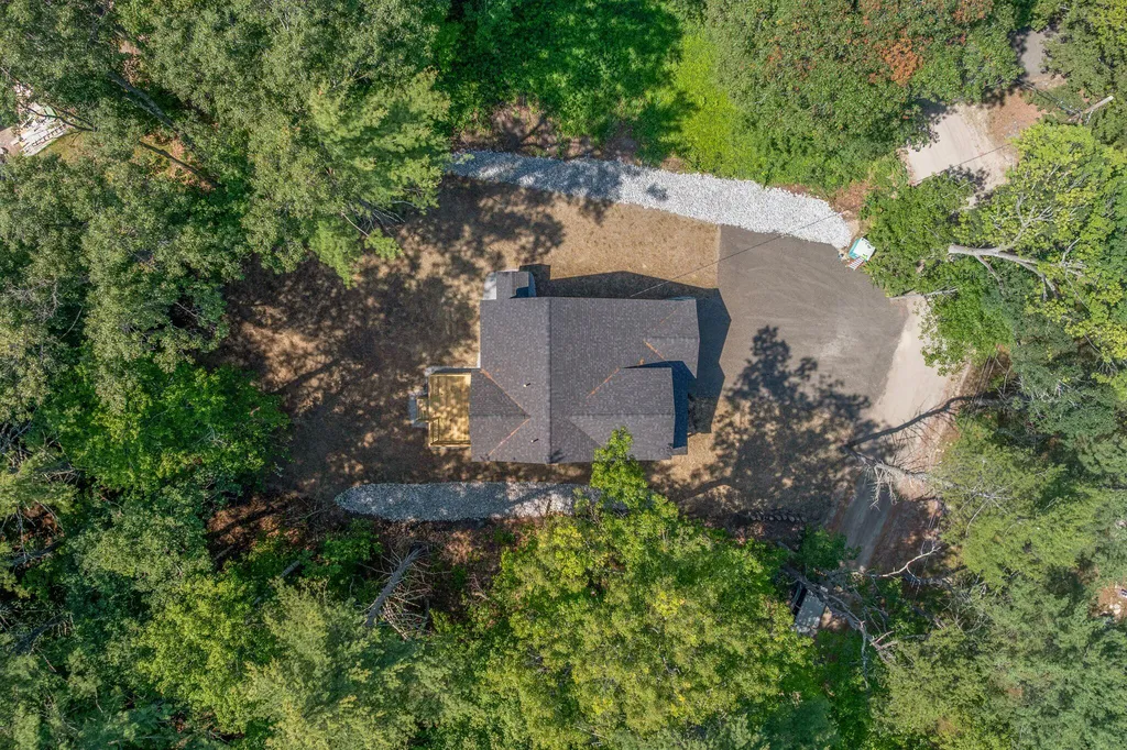 37 Shore Road Windham ME 04062