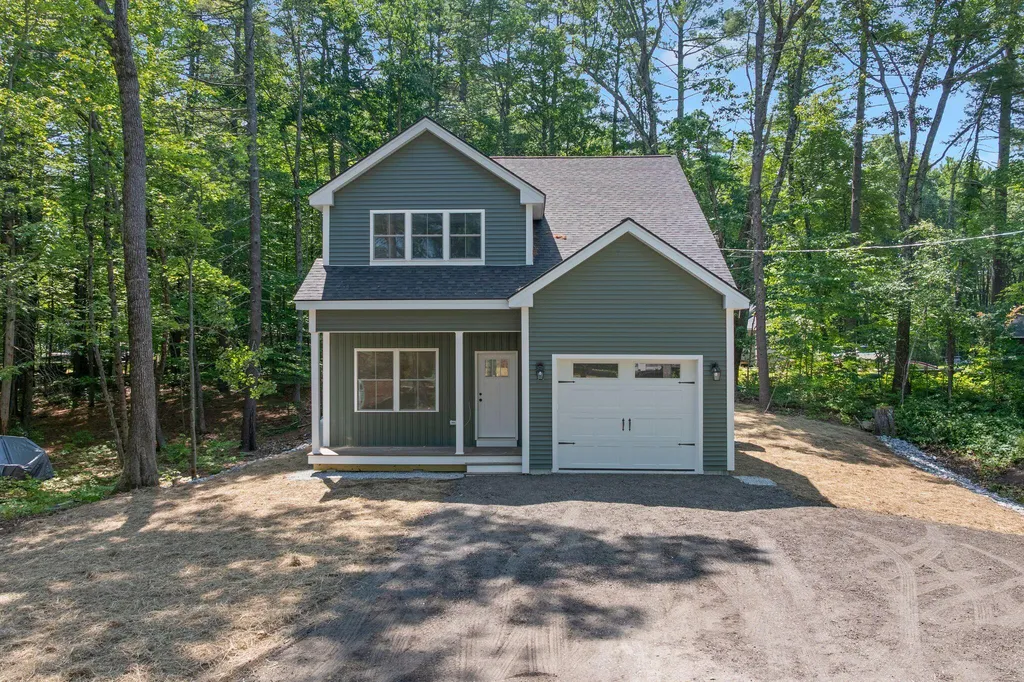 37 Shore Road Windham ME 04062