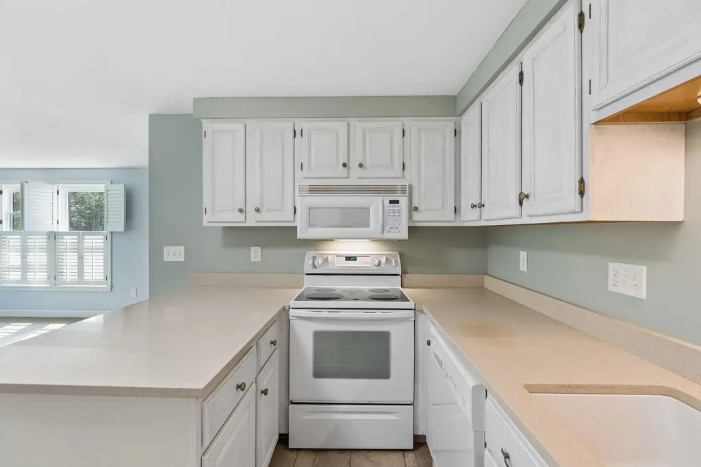9 Benjamin Hubbard Lane Kennebunk ME 04043