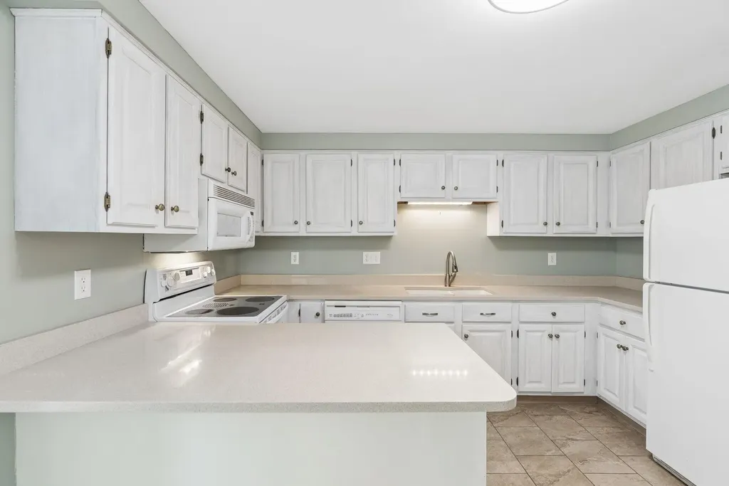9 Benjamin Hubbard Lane Kennebunk ME 04043