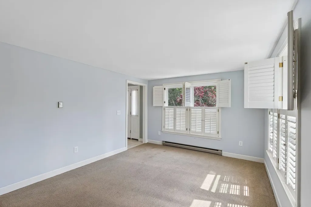 9 Benjamin Hubbard Lane Kennebunk ME 04043
