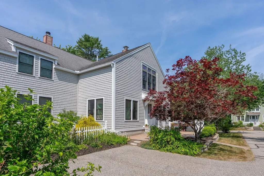9 Benjamin Hubbard Lane Kennebunk ME 04043