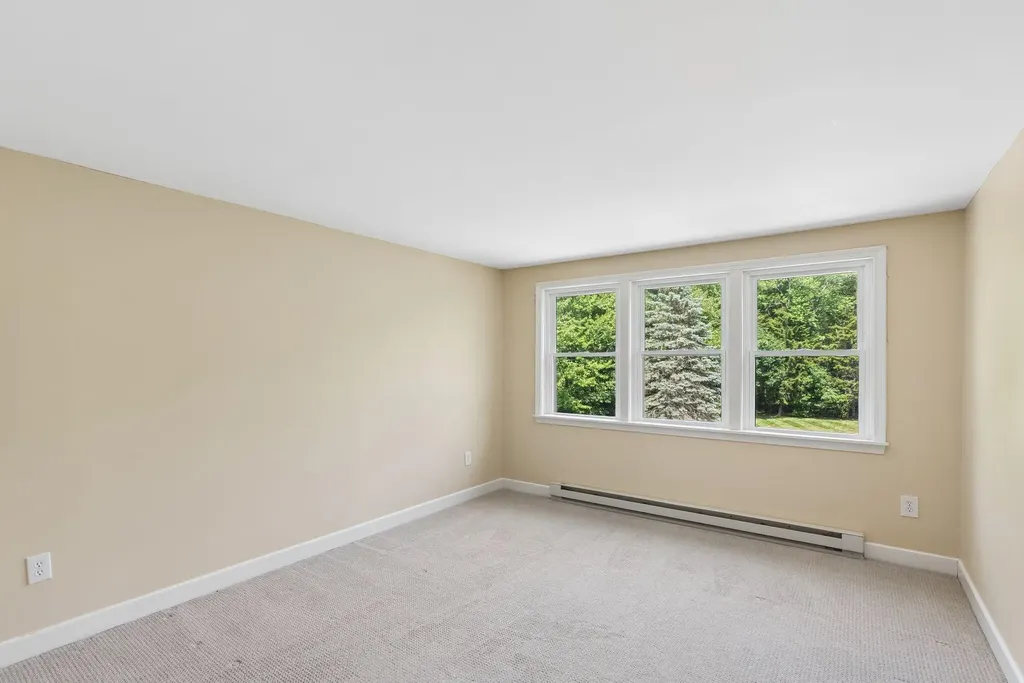 9 Benjamin Hubbard Lane Kennebunk ME 04043