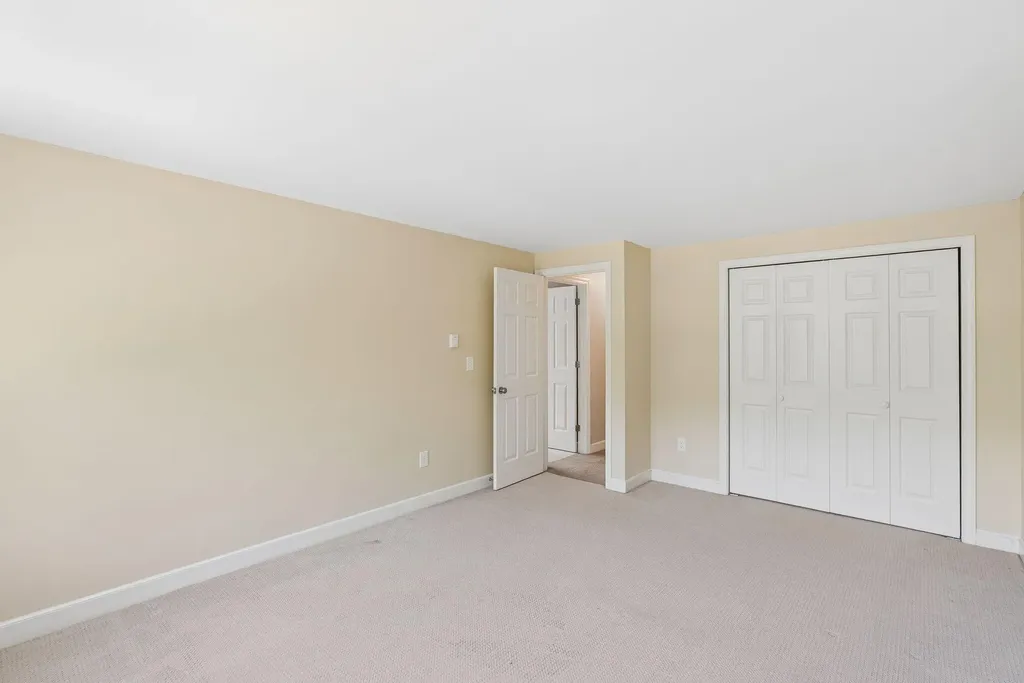 9 Benjamin Hubbard Lane Kennebunk ME 04043